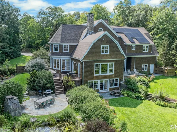 27 Walnut Lane, Weston, CT 06883