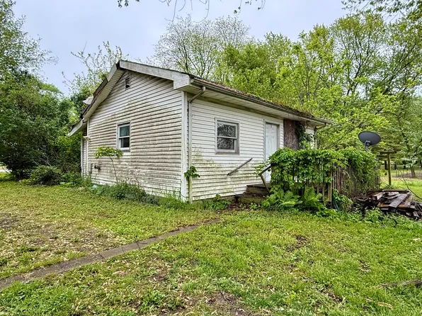 1420 Nealon Dr, Portage, IN 46368