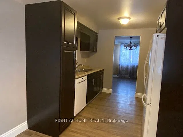 4 bed, $2,550 — Photo 4
