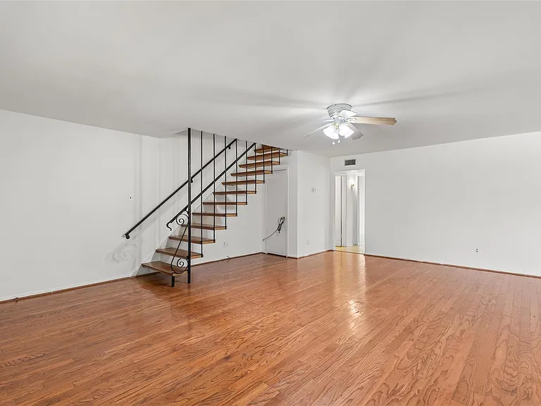 8238 Fondren Rd #8238 — Photo 5