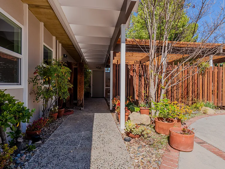 16703 Alginet Pl — Photo 50