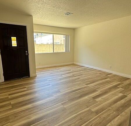 4th image of 616 N Pasadena Ave #3