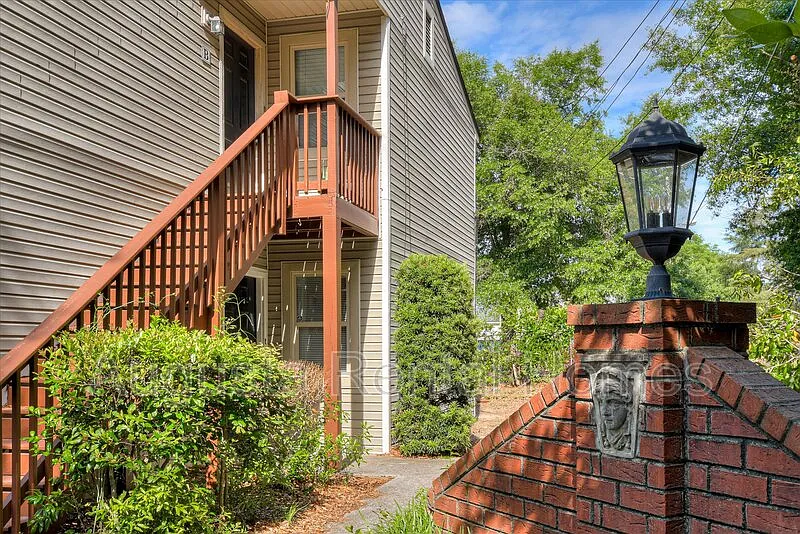2 bed, 1.0 bath, 800 sqft, $1,195 — Photo 4