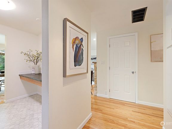 5th image of 12033 11th Avenue NW