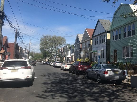 5th image of 40 Clarke Ave #A