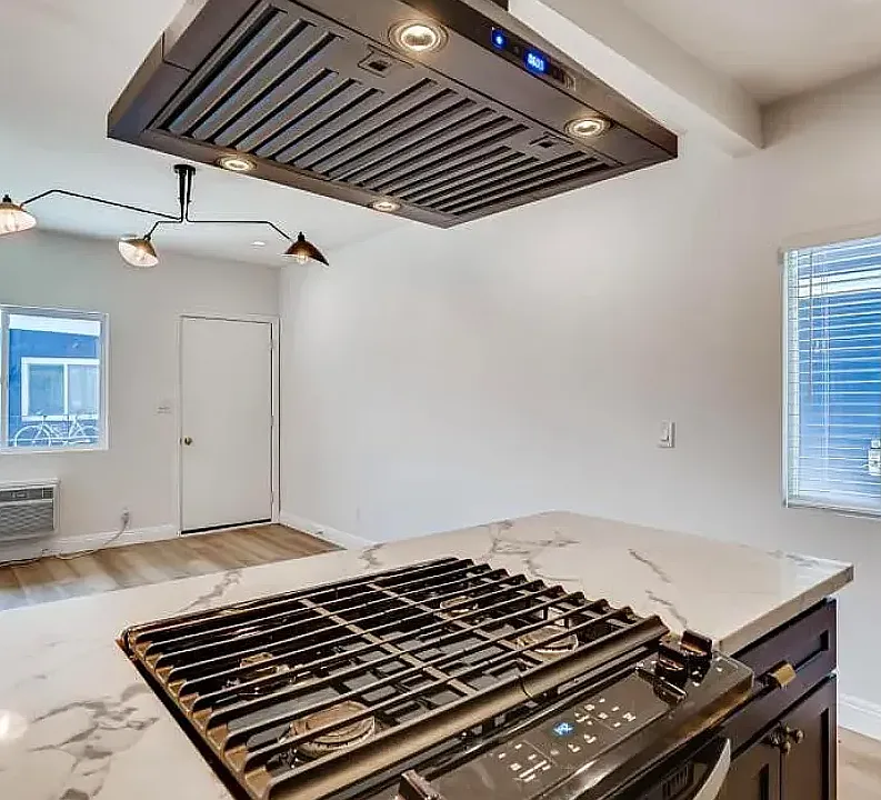 2830 S Sepulveda