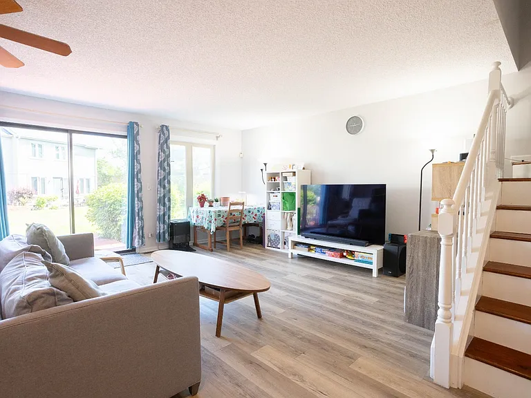 296 Tanager Ct — Photo 2
