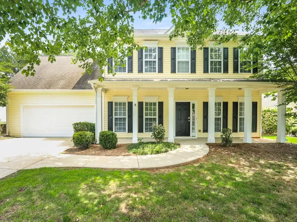 284 Baldwin Ct, Newnan, GA 30263