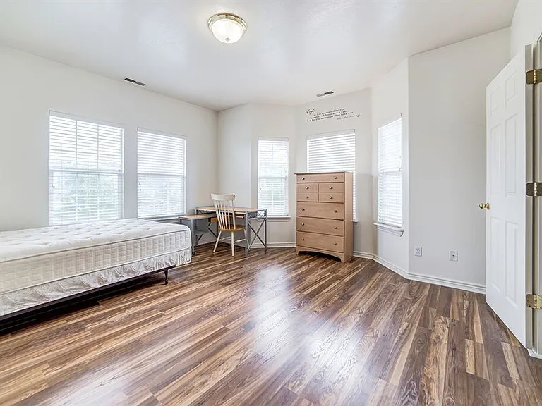 363 N Belmont Pl #342 — Photo 11