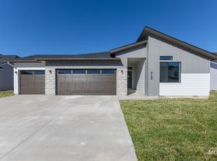 8184 E Red Horse St, Nampa, ID 83687