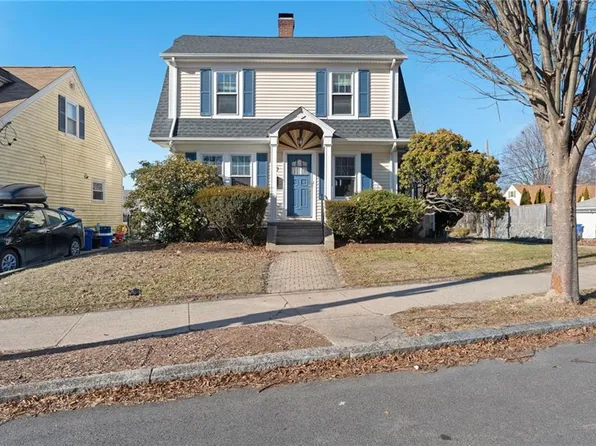 87 Blodgett Ave, Pawtucket, RI 02860
