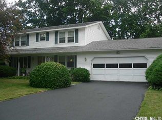 7156 Coventry Rd S, East Syracuse, NY 13057