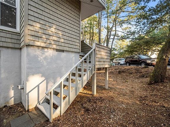 4th image of 3968 Shady Oaks Dr