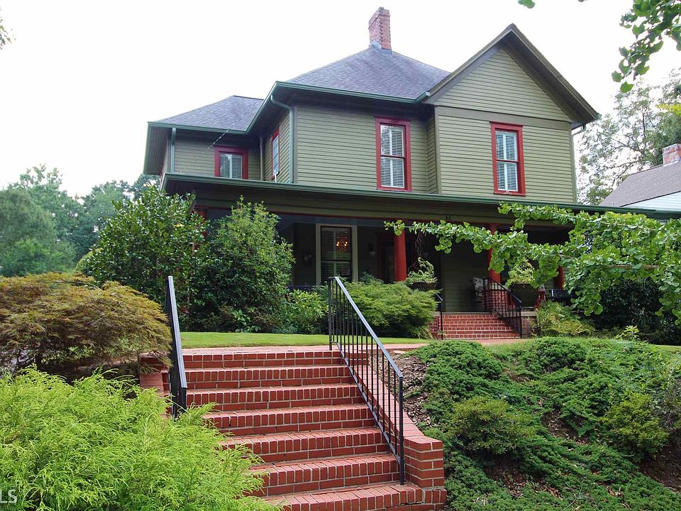 2nd image of 46 W Washington St