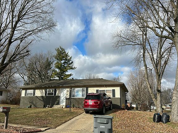 2nd image of 3512 Royal Oak Dr