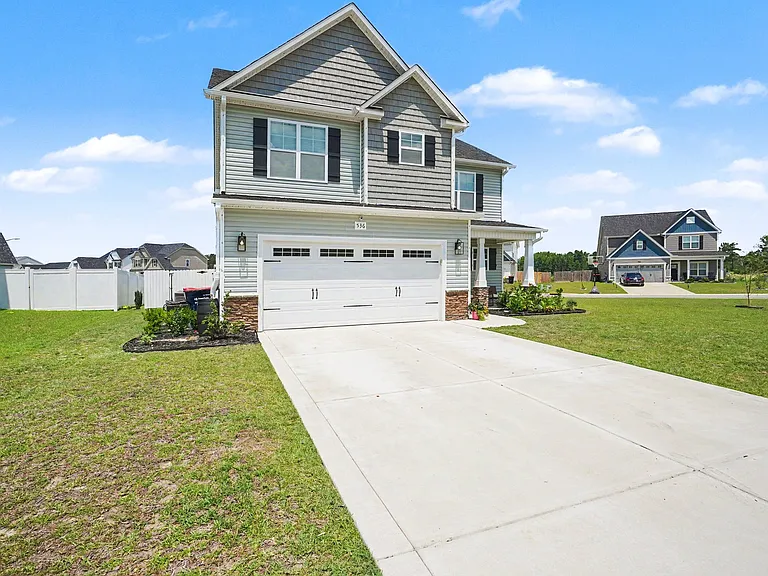 536 Amusement Dr — Photo 2