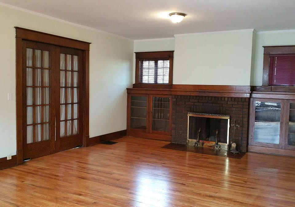 1st image of 1047 Sibley St NW