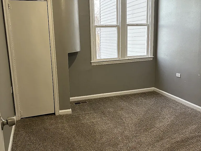 1490 Wells St #1 — Photo 7