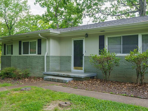 4th image of 2531 Avalon Cir