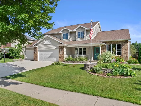 1869 Saint Albert The Great Dr, Sun Prairie, WI 53590