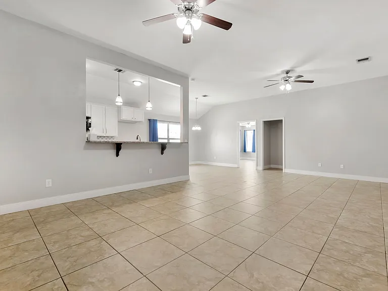 9315 Buccola Ave — Photo 5
