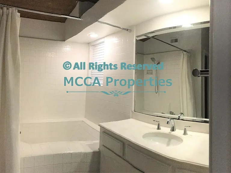 Master bath En suite #2