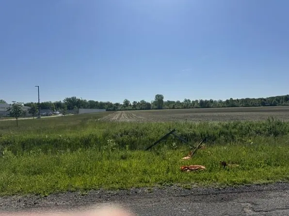 7200 W Us Highway 12 #B, Three Oaks, MI 49128
