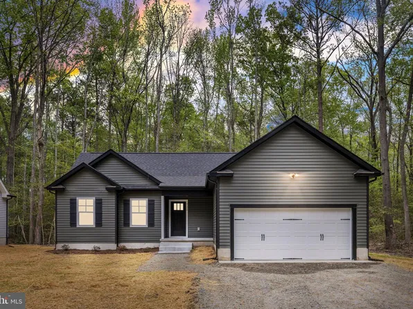 722 Circle Ln, Colonial Beach, VA 22443