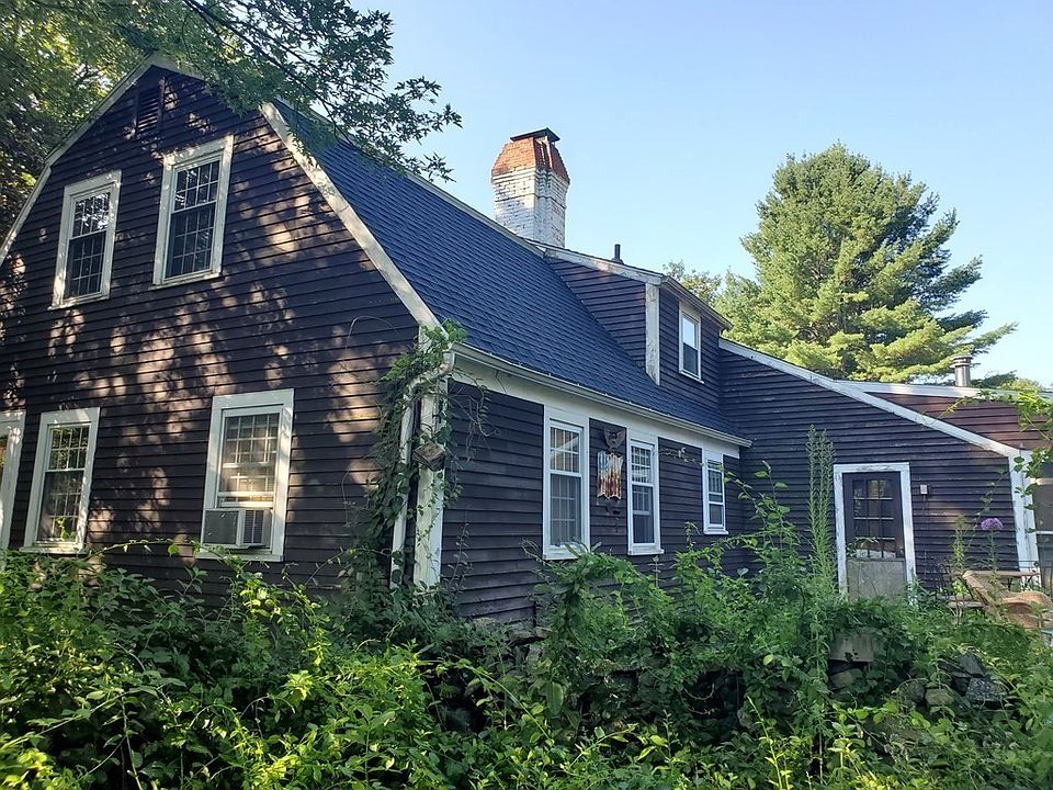 28 Pleasant St, Grafton, MA 01519 Zillow