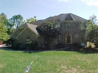4 Camargo Canyon Dr, Madeira, OH 45243