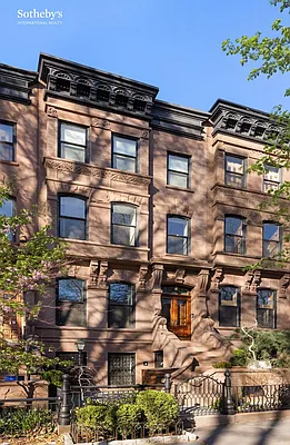 Sold by Sotheby's International Realty | media 1