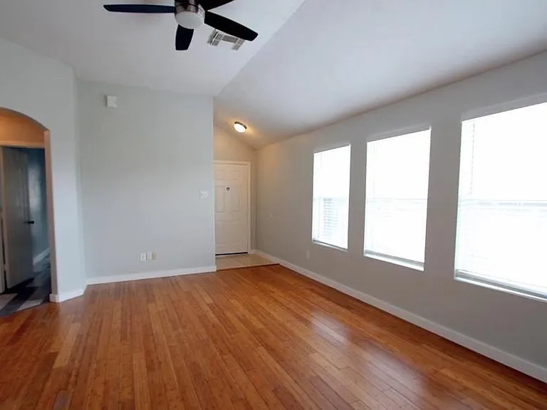 4611 Parkstone Bend Ct — Photo 11