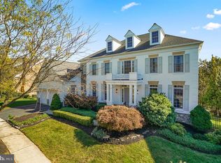 613 Oak Knoll Ter, Rockville, MD