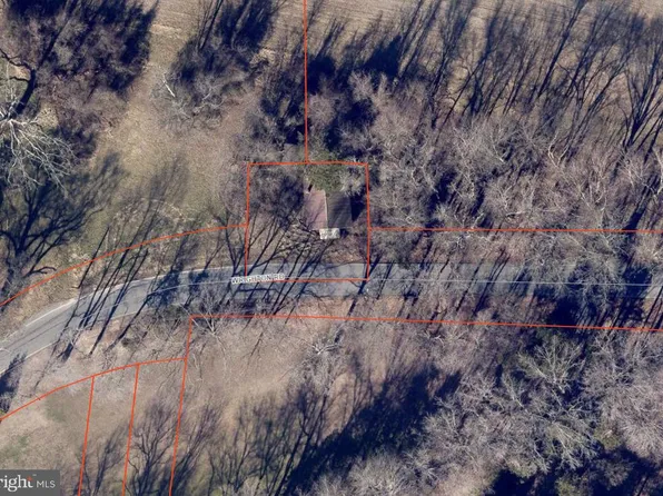 1174 Wrighton Rd, Lothian, MD 20711