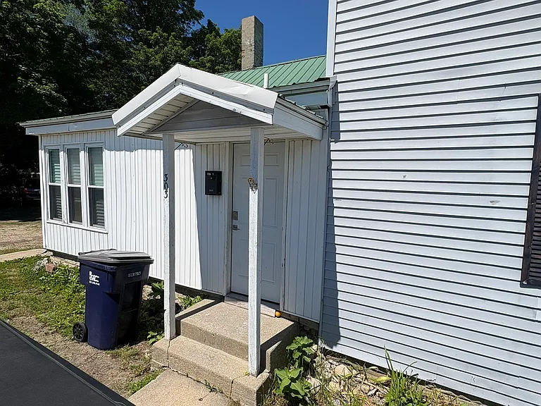 303 N Williams St #1 — Photo 1
