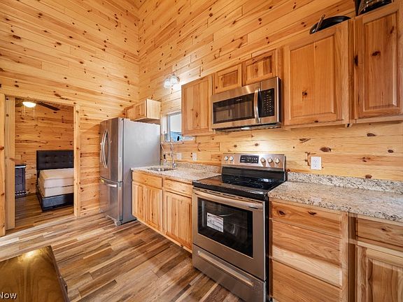 5th image of 5919 Lake Rd W #19