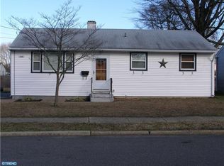 24 Madison Ave, Laurel Springs, NJ 08021