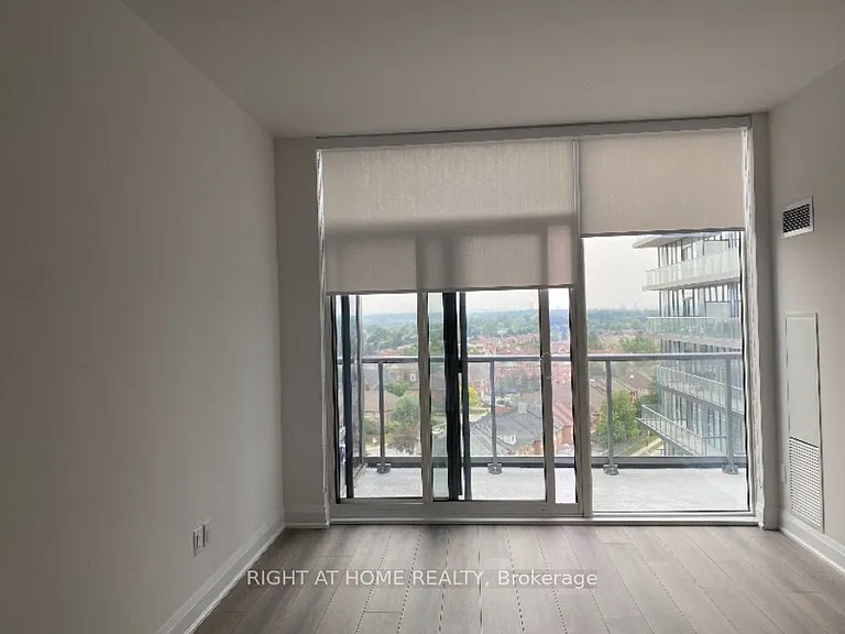 10 Gatineau Dr #1007W — Photo 7