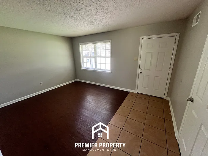 3050 Castleman St — Photo 3