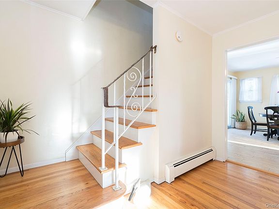 4th image of 16 Saddle Ridge Drive