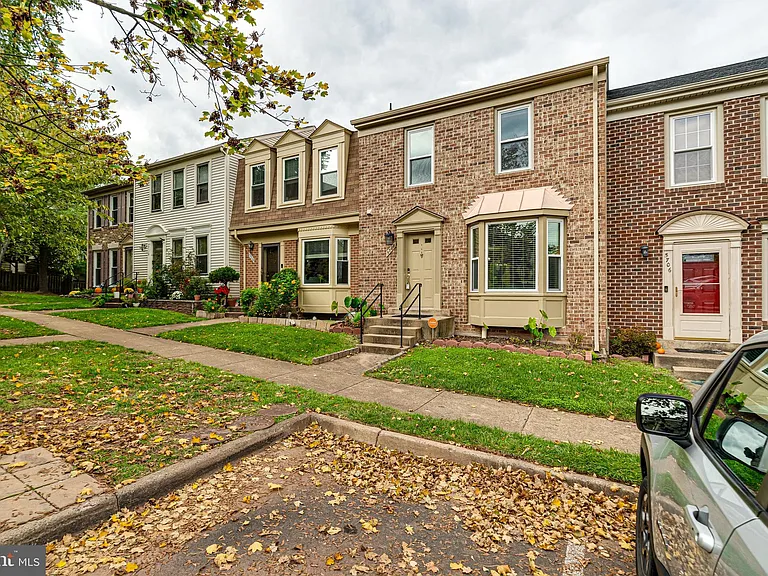 5708 Heritage Crossing Ct — Photo 4