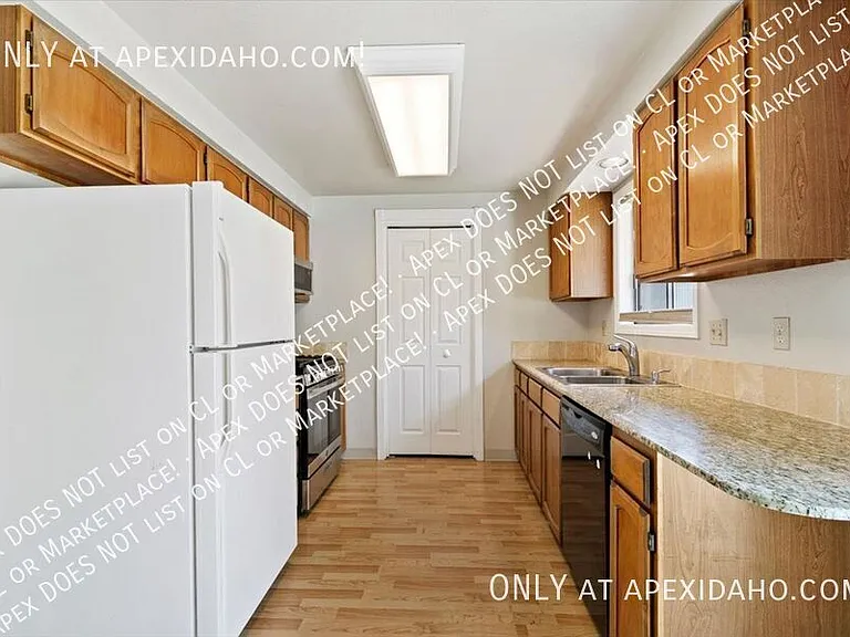 3851 S North Church Pl — Photo 9