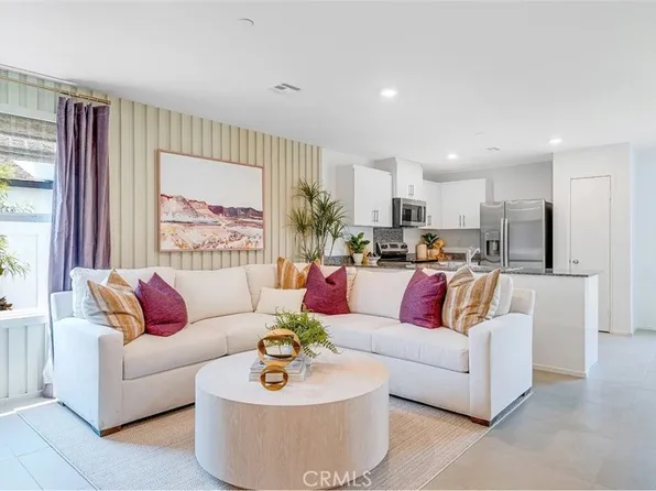 1344 Derby Dr, San Jacinto, CA 92582