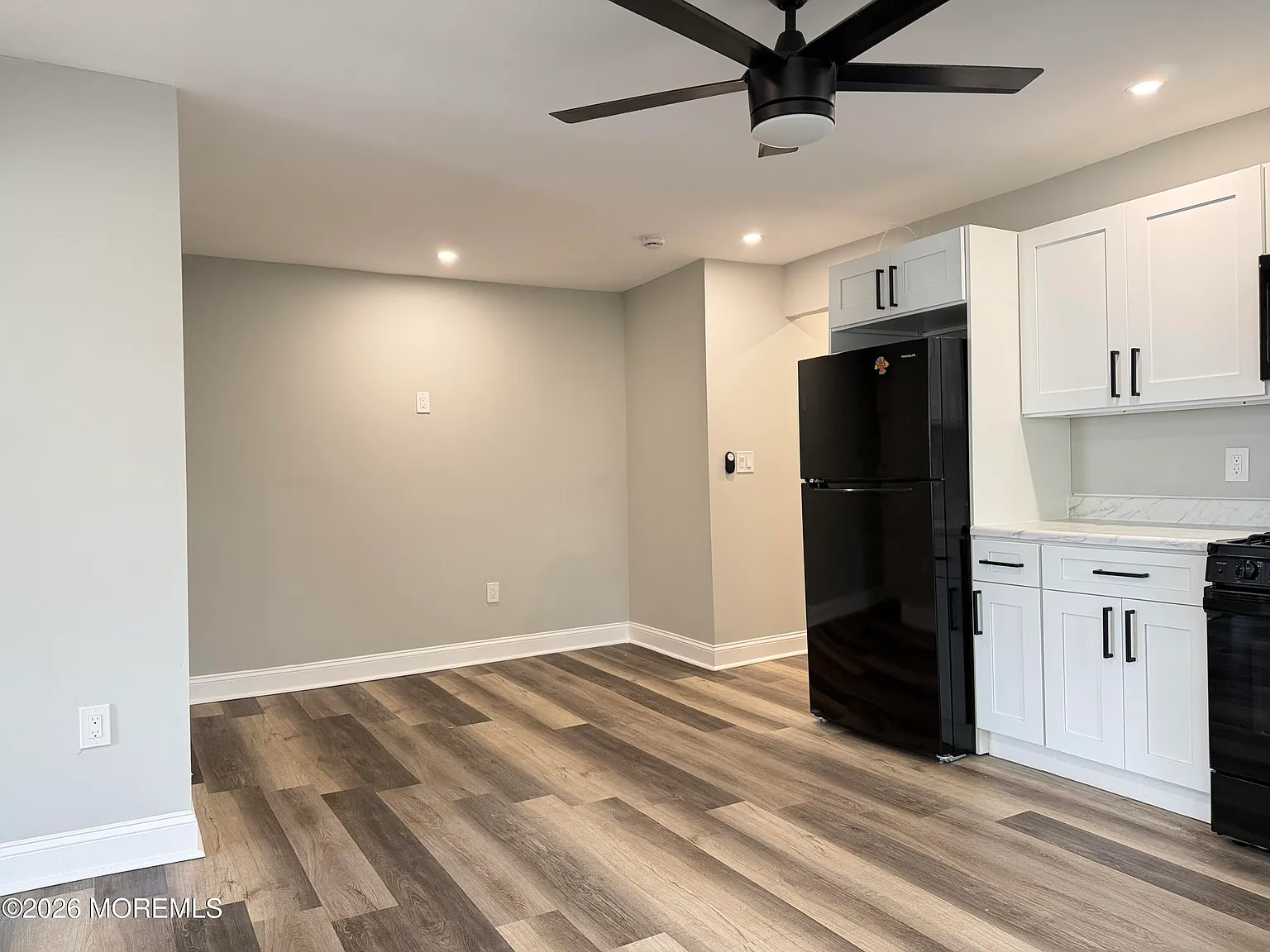 168 Chelsea Ave — Photo 3