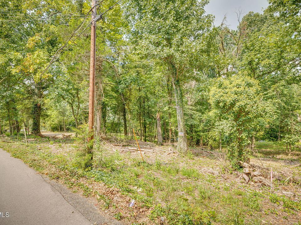 1st image of 3626 Thornton Dr