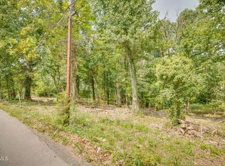 3626 Thornton Dr, Kingsport, TN 37664
