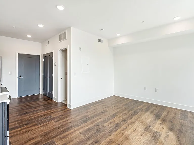 1701 Federal - Olo — Photo 43