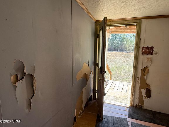 5th image of 5023 Elmore Rd