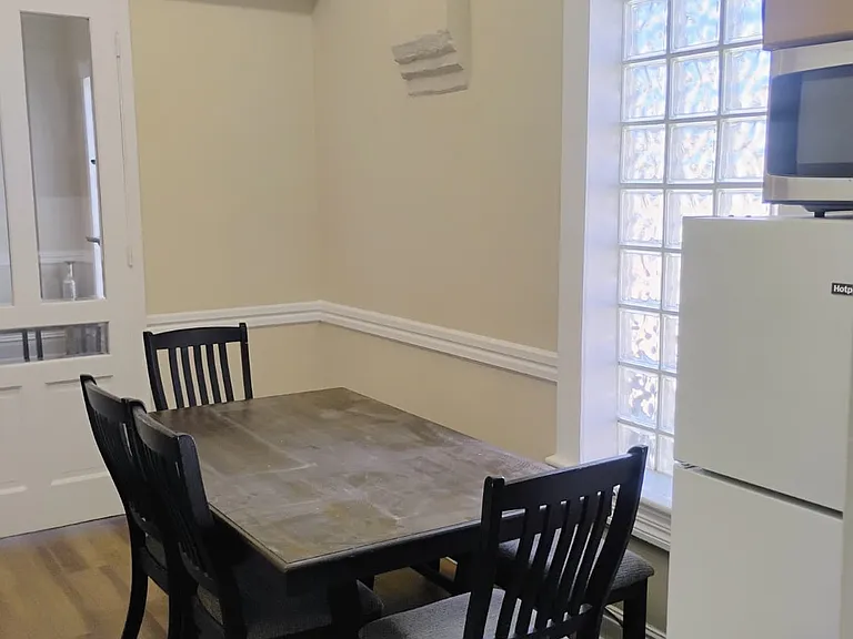 712 N Ochoa St — Photo 5