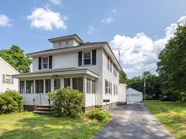 29 Grove St, Chelmsford, MA 01824
